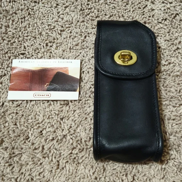 Coach Vintage 1995 Black Leather Cell Phone Case - Picture 1 of 9